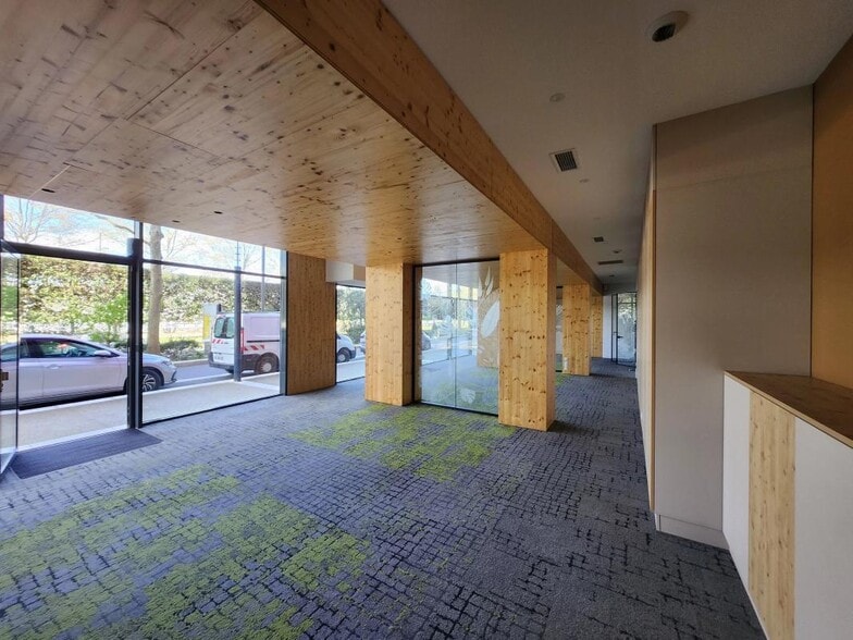 51 Rue Henri Le Sidaner, Montpellier for lease - Lobby - Image 2 of 8