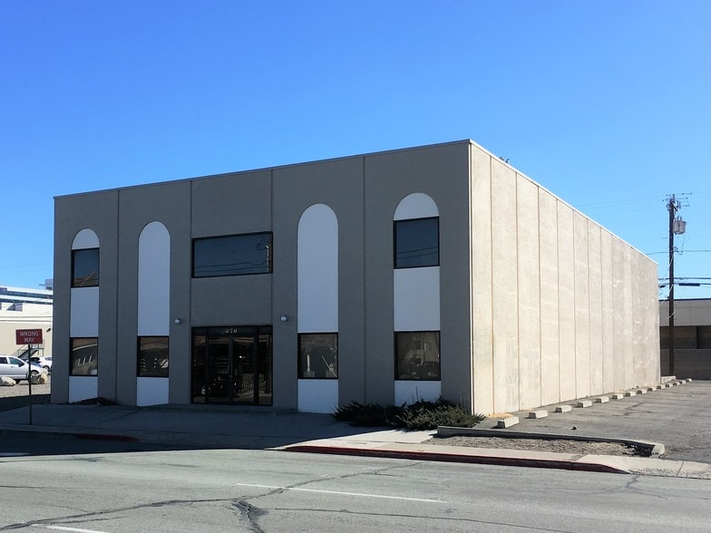 820 Kuenzli St, Reno, NV for lease - Primary Photo - Image 1 of 12