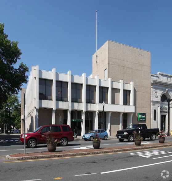 324 Main St, Greenfield, MA for sale - Primary Photo - Image 1 of 1