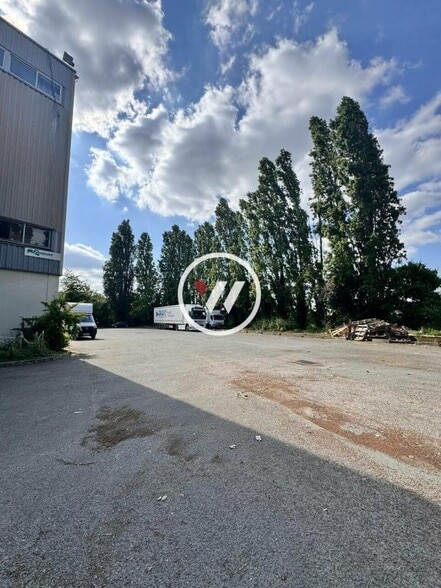 Industrial in Garges-lès-Gonesse for lease - Building Photo - Image 3 of 8