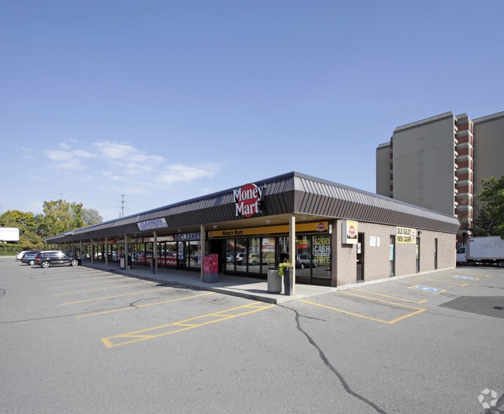 1900 Lakeshore Rd W, Mississauga, ON for sale - Primary Photo - Image 1 of 1