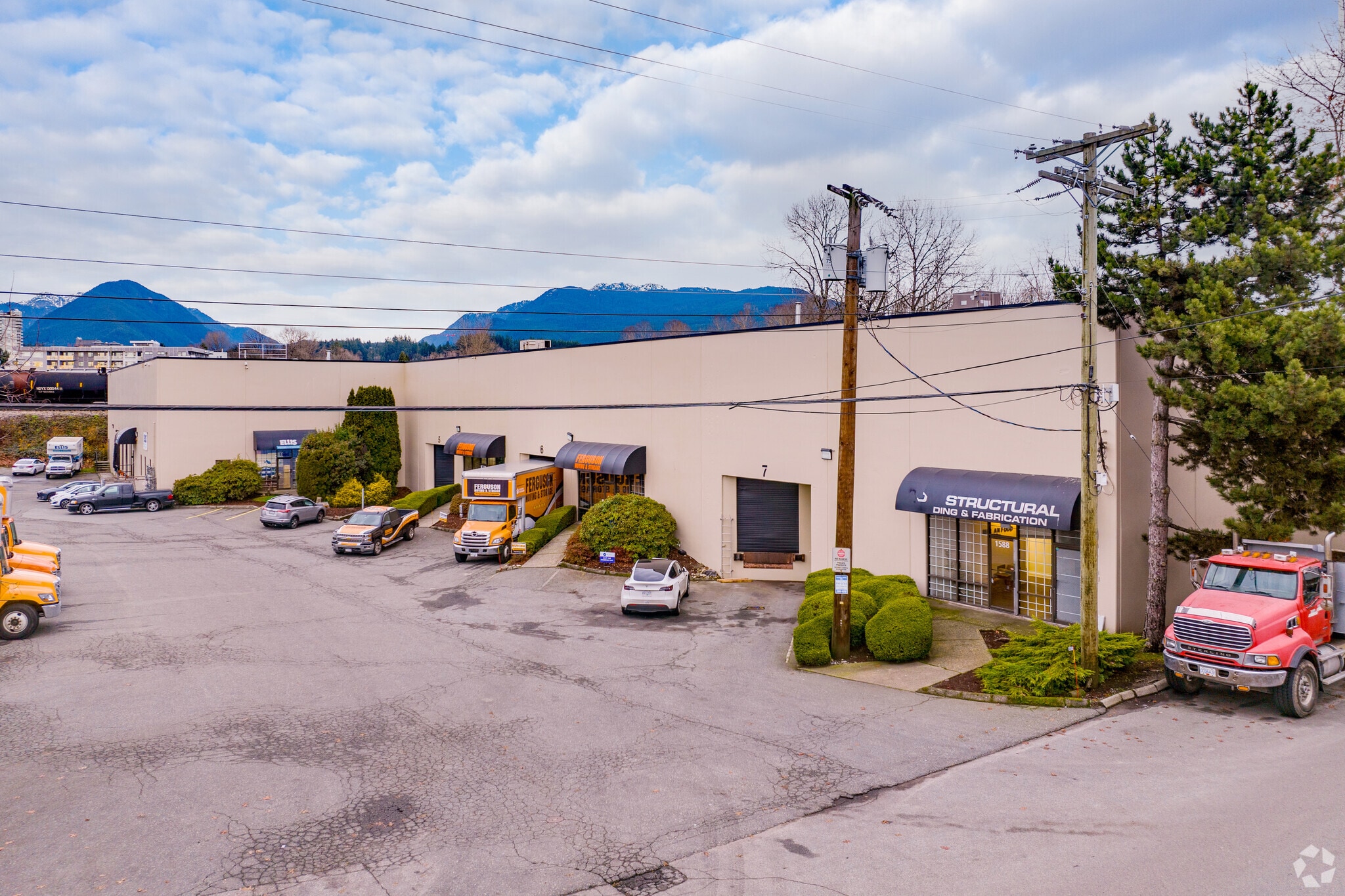 1580-1588 Columbia St, North Vancouver, BC for sale Primary Photo- Image 1 of 1