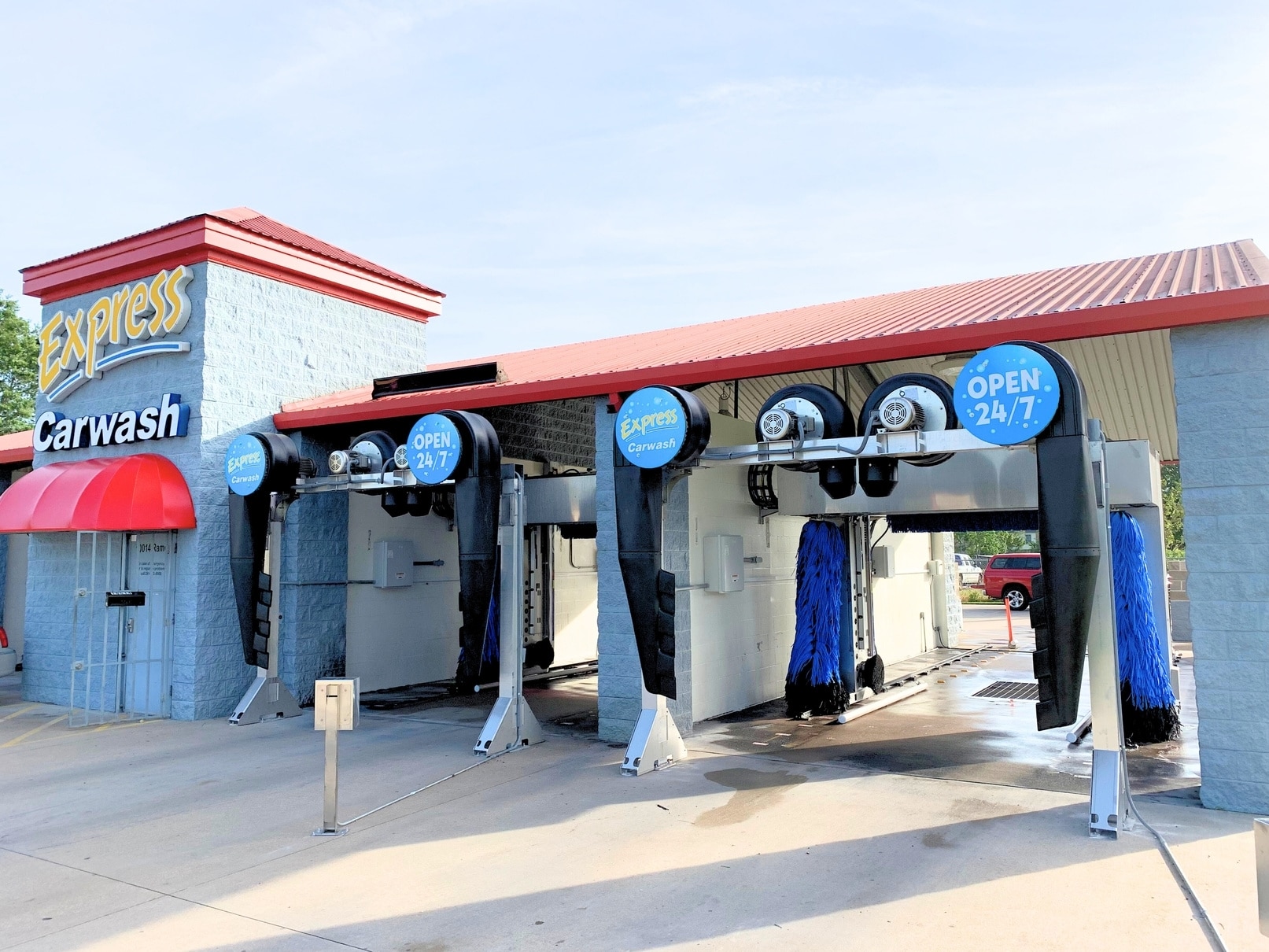 HOUSTON CAR WASH PORTFOLIO portfolio of 3 properties for sale on LoopNet.ca Building Photo- Image 1 of 4