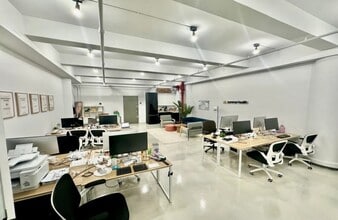 153 W 27th St, New York, NY à louer Photo intérieure- Image 2 de 5