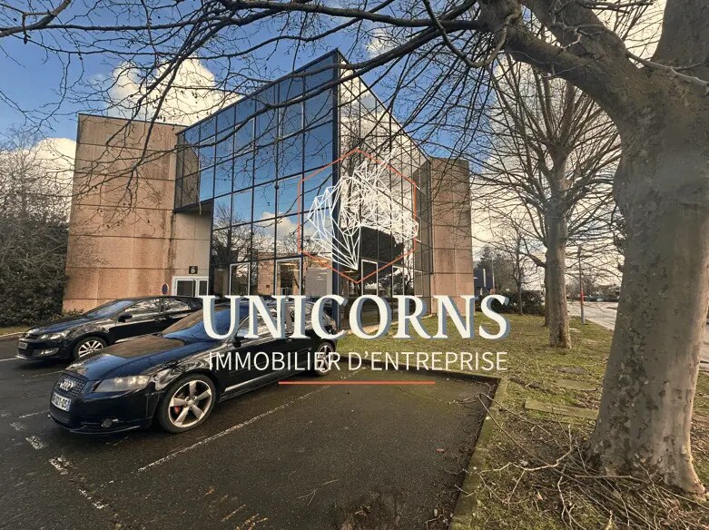 Office in Labège for lease Building Photo- Image 1 of 7