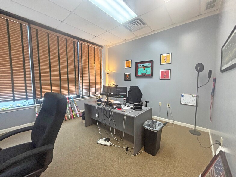 433 Rt-108, Somersworth, NH à louer - Photo du bâtiment - Image 3 de 4