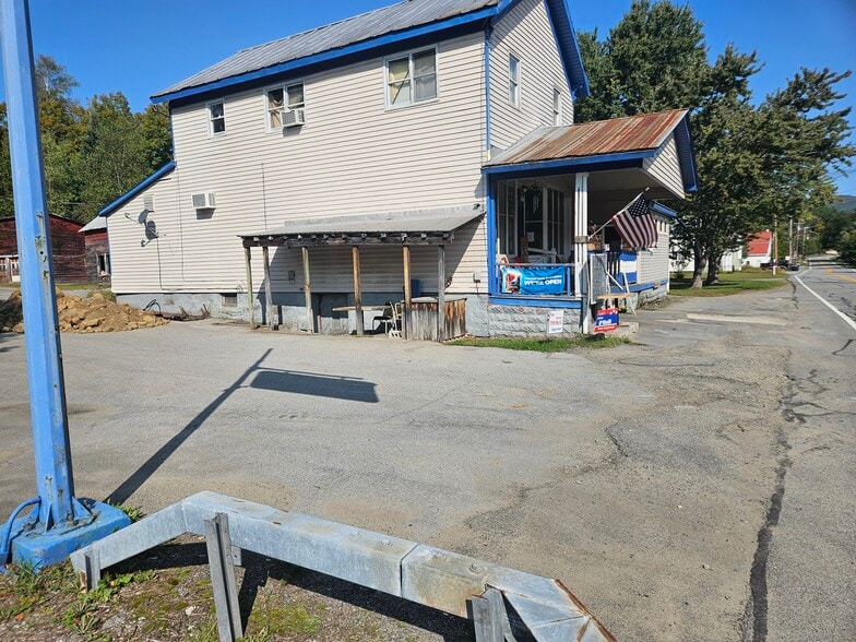 8 Harrisburg Rd, Stony Creek, NY for sale - Building Photo - Image 2 of 8