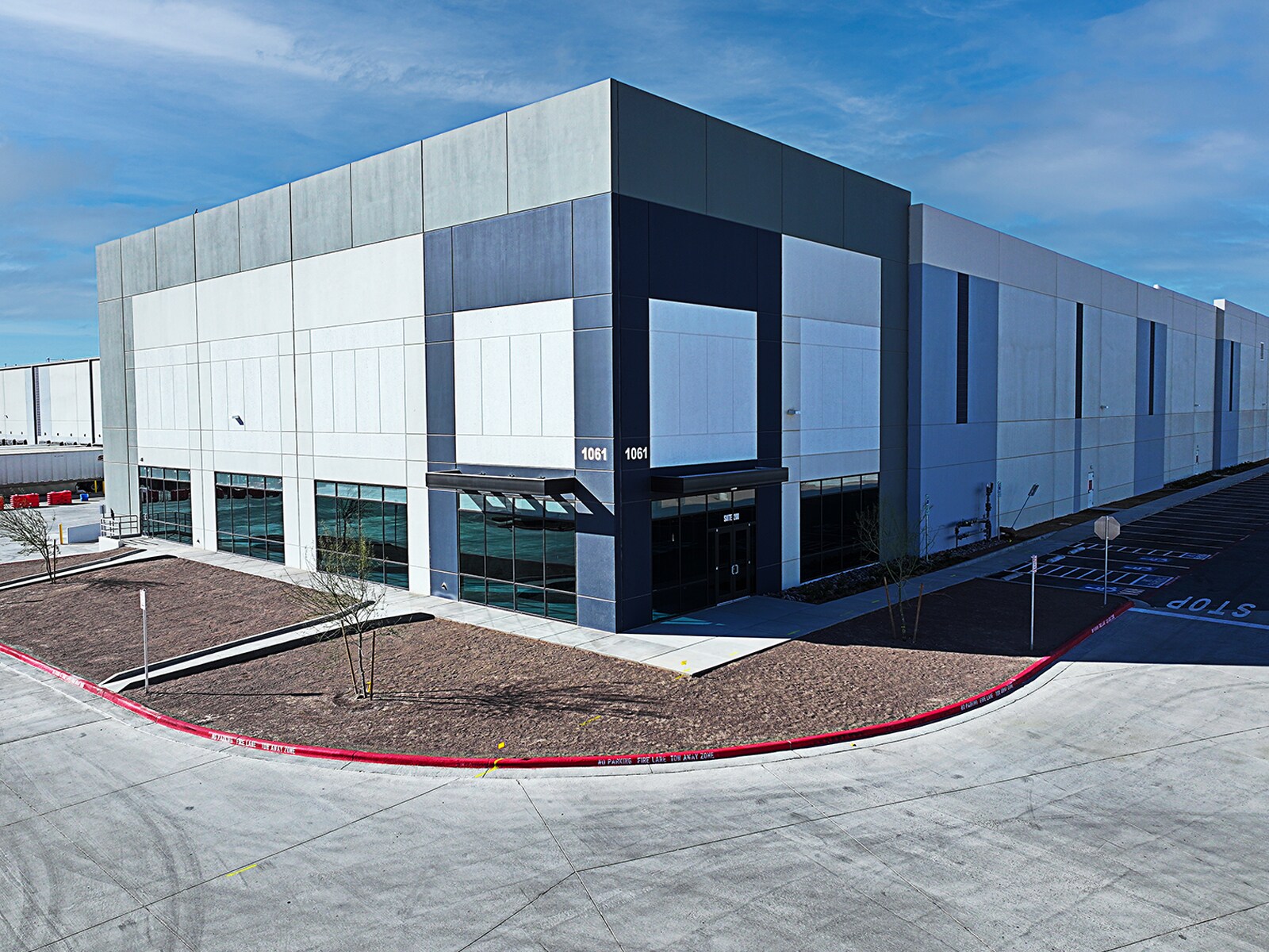 Pellicano Drive & Aircoupe Way, El Paso, TX à louer Photo du bâtiment- Image 1 de 3