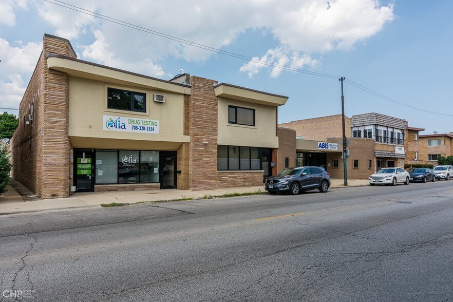 7032 W Belmont Ave, Chicago, IL à vendre - Photo du bâtiment - Image 1 de 1