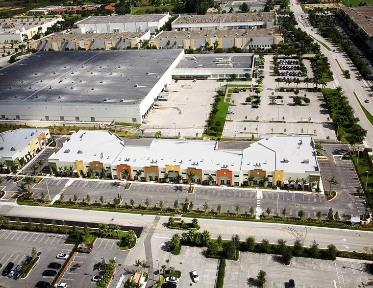 11231 NW 20th St, Miami, FL à louer - Aérien - Image 3 de 8