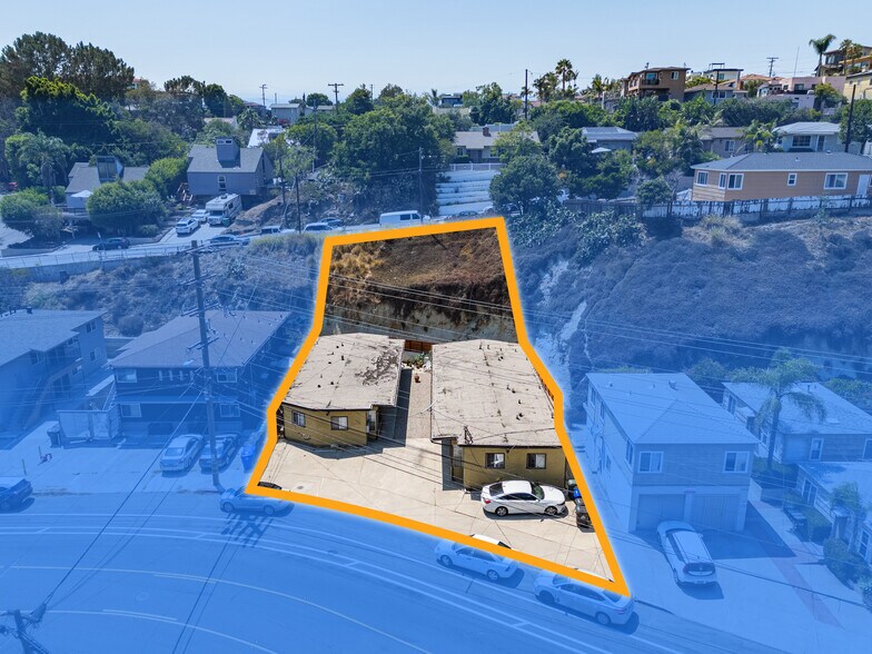 3206-3216 Reynard Way, San Diego, CA à vendre - Photo du bâtiment - Image 1 de 34