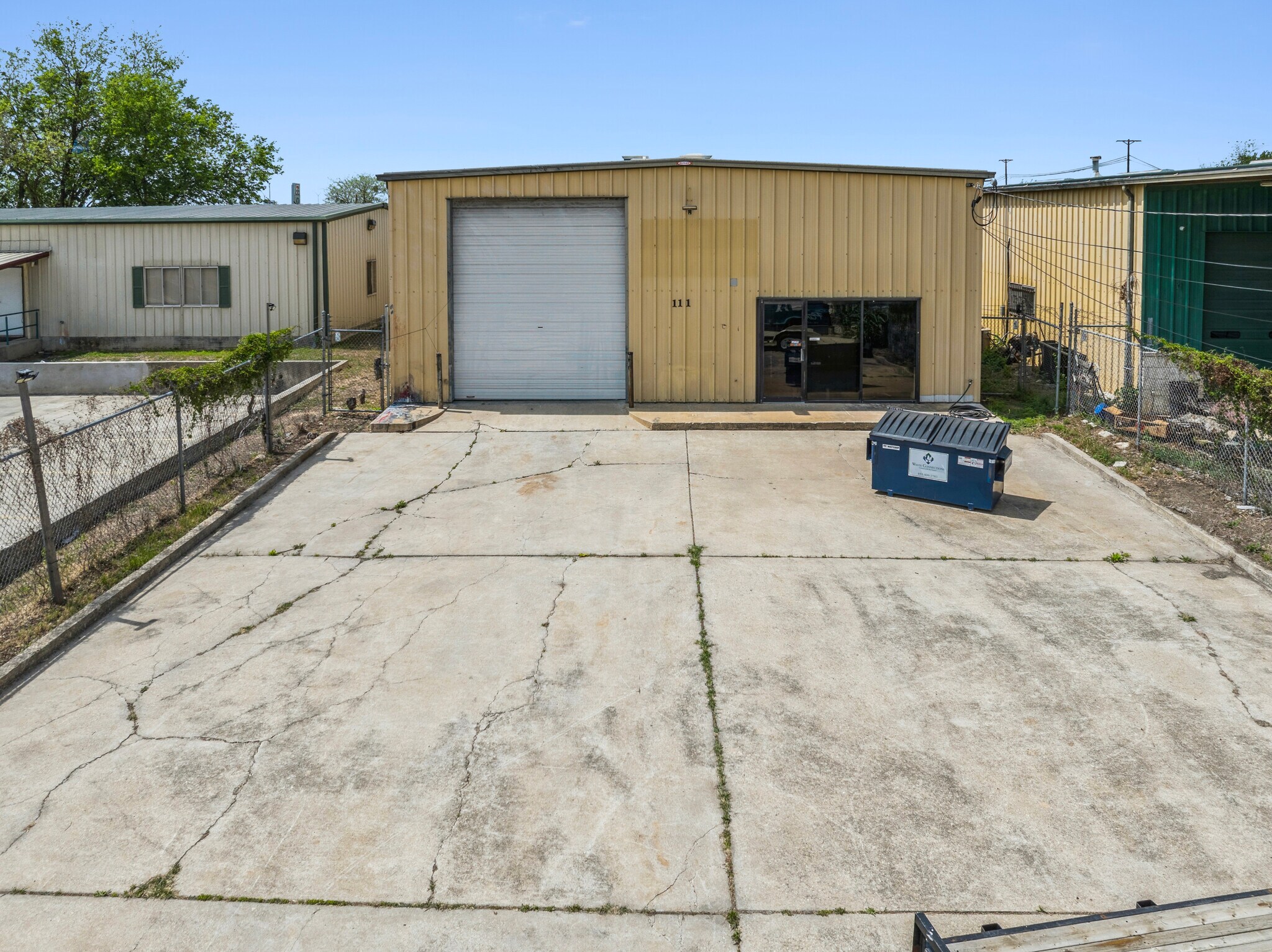 111 Texas Ave, San Marcos, TX à vendre Photo principale- Image 1 de 6
