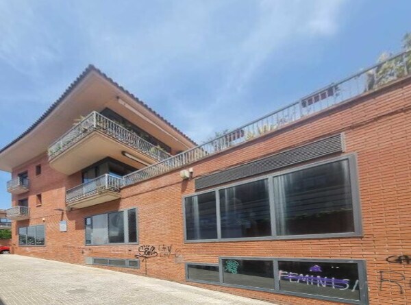 Carrer Josep Salto i Carreras, 5, Rubí, Barcelona for sale Building Photo- Image 1 of 2