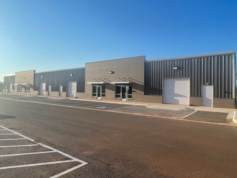 S Sara Rd & SW 89th St, Mustang, OK à louer - Photo du bâtiment - Image 2 de 18