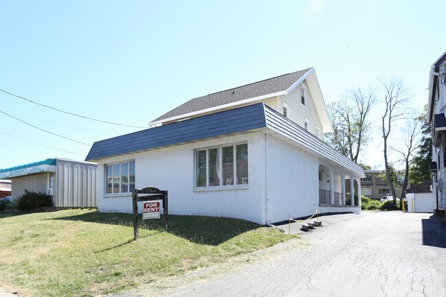 Plus de détails pour 1564 Mount Hope Ave, Rochester, NY - Multi-résidentiel à vendre