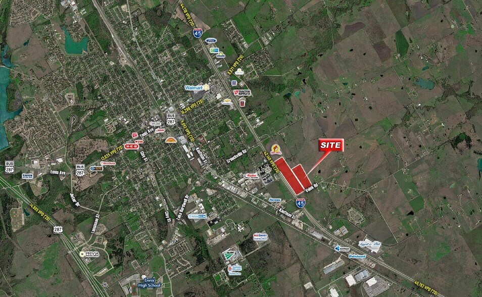 Creechville & I-45, Ennis, TX à vendre - Aérien - Image 2 de 3