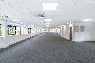Breckland, Milton Keynes for lease Interior Photo- Image 1 of 4