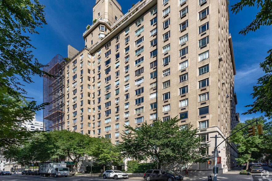 880 Fifth Ave, New York, NY à vendre - Photo principale - Image 1 de 1