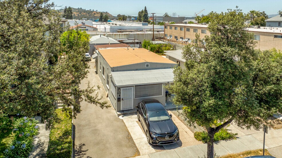 343 Concord St, Glendale, CA à vendre - Photo du bâtiment - Image 2 de 31
