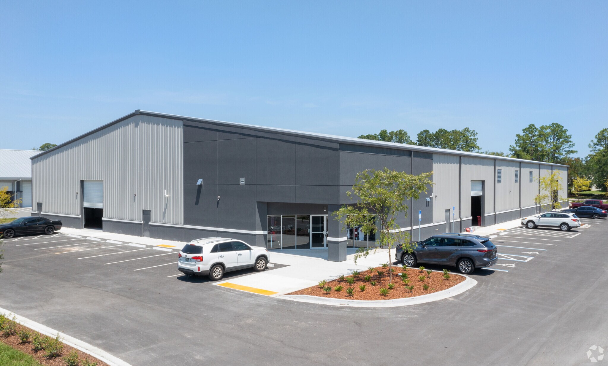 8200 Cypress Plaza Dr, Jacksonville, FL à louer Photo principale- Image 1 de 42
