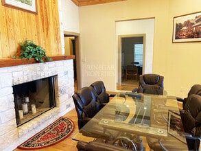 2200 N AW Grimes Blvd, Round Rock, TX à louer Photo intérieure- Image 2 de 7