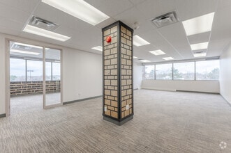 700 Dorval Dr, Oakville, ON for lease Interior Photo- Image 2 of 8