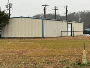 309 S US Highway 69, Trenton, TX à louer Photo du bâtiment- Image 2 de 17