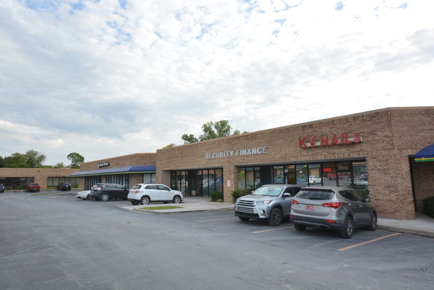 6703-6709 E 81st St, Tulsa, OK à louer - Photo du bâtiment - Image 2 de 14