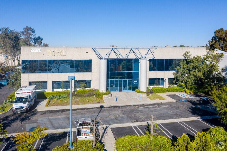 22391 Gilberto, Rancho Santa Margarita, CA for lease - Building Photo - Image 2 of 5