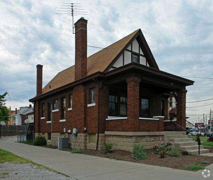 4947 Glenway Ave, Cincinnati, OH à vendre - Photo principale - Image 1 de 1