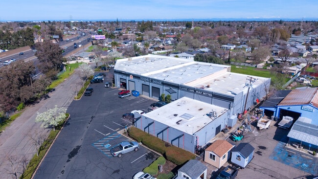 Plus de détails pour 2660-2680 Albatross Way, Sacramento, CA - Industriel à vendre