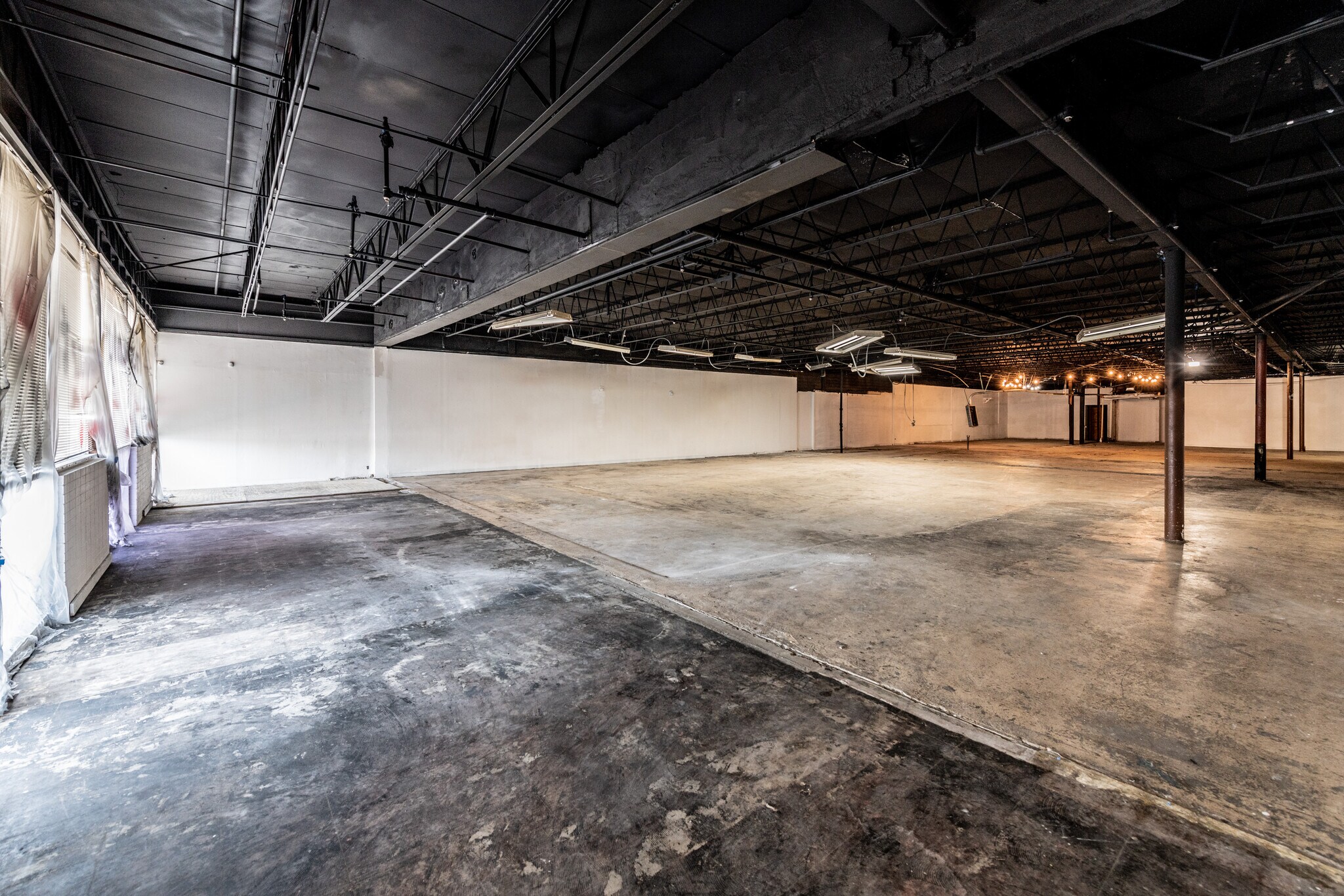 2000-2038 Austin Dr, San Antonio, TX for lease Building Photo- Image 1 of 15