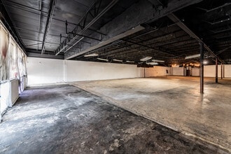 2000-2038 Austin Dr, San Antonio, TX for lease Building Photo- Image 1 of 15