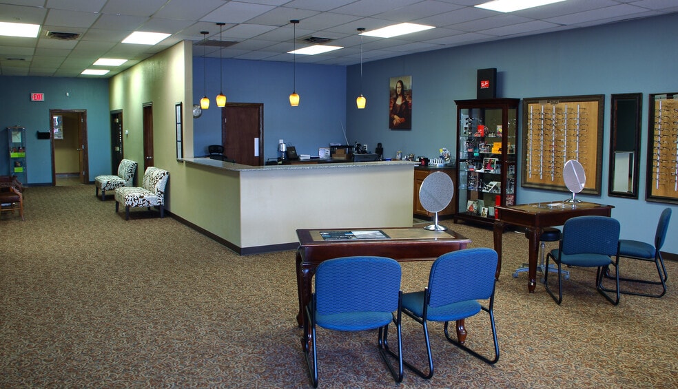 411 SW C Ave, Lawton, OK for sale - Building Photo - Image 3 of 9