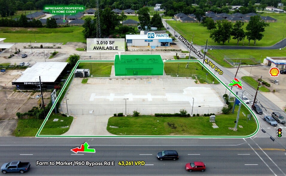 1205 N Houston Ave, Humble, TX à louer - Aérien - Image 3 de 9