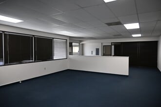 8402 Laurel Fair Cir, Tampa, FL for lease Interior Photo- Image 2 of 4