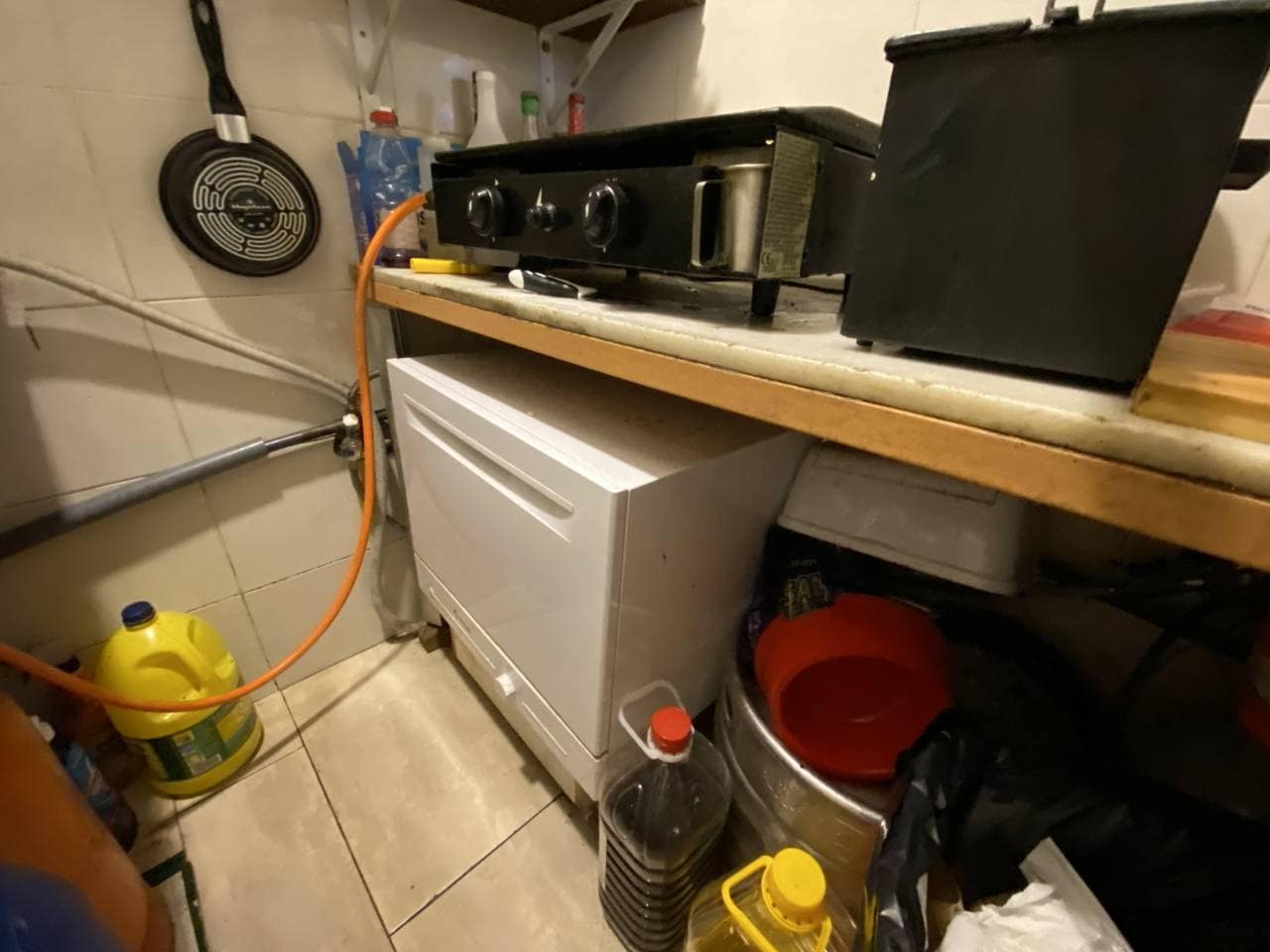 Retail in Barcelona, Barcelona for lease Interior Photo- Image 1 of 1