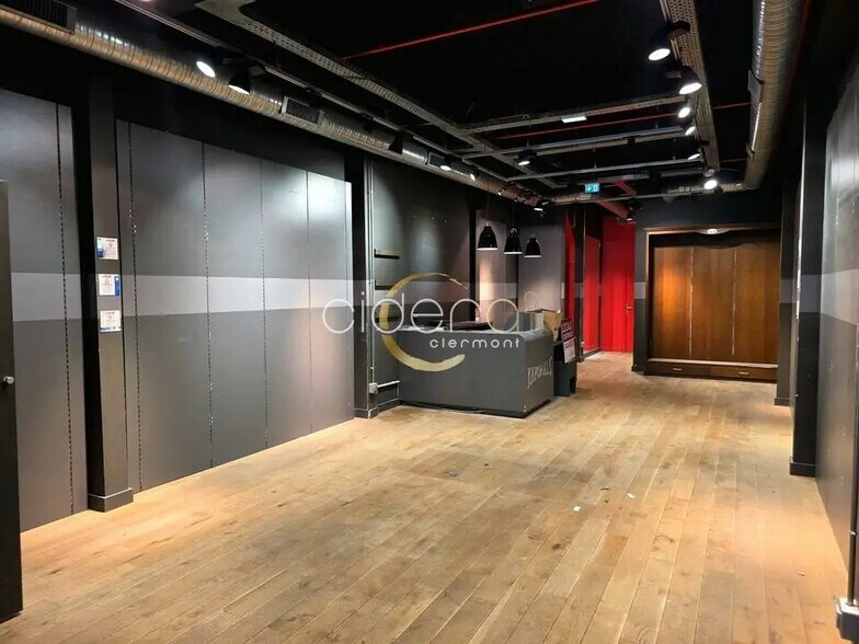 Retail in Aubière for lease - Building Photo - Image 2 of 10