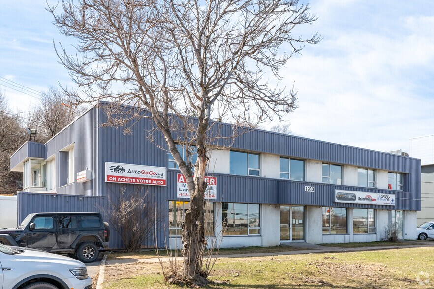 1961-1963 Rue Frank-Carrel, Québec, QC à louer - Photo du bâtiment - Image 3 de 4