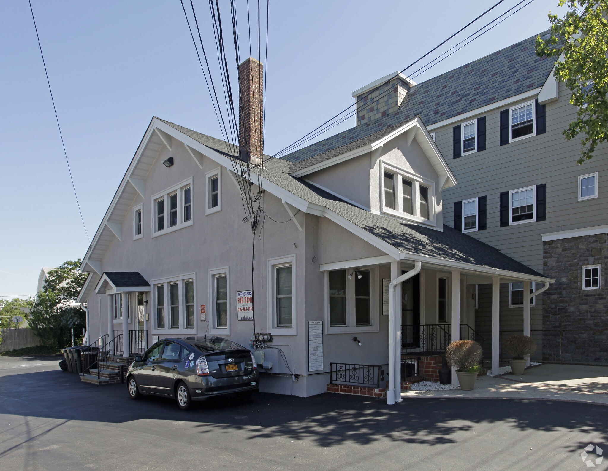 1234 W Broadway, Hewlett, NY for lease Primary Photo- Image 1 of 8