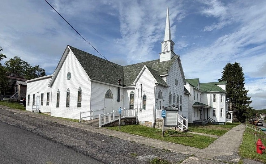 388 Thomas Ave, Davis, WV for sale - Primary Photo - Image 1 of 1