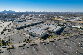 Plus de détails pour 4400-4424 North Fwy, Houston, TX - Vente au détail à louer