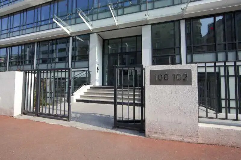 100 Rue De Villiers, Levallois-Perret à louer - Photo du bâtiment - Image 3 de 6