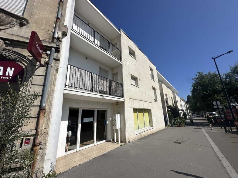 Commerce de détail dans Bordeaux à vendre - Photo du bâtiment - Image 1 de 4