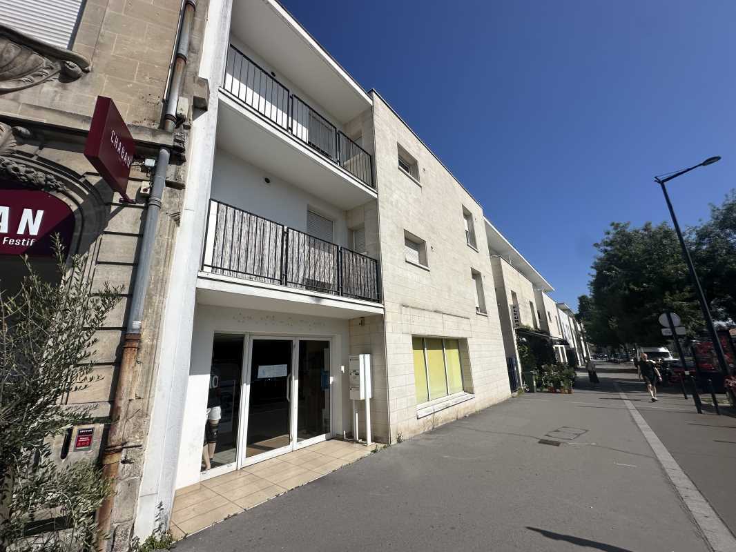 Retail in Bordeaux for sale Building Photo- Image 1 of 5