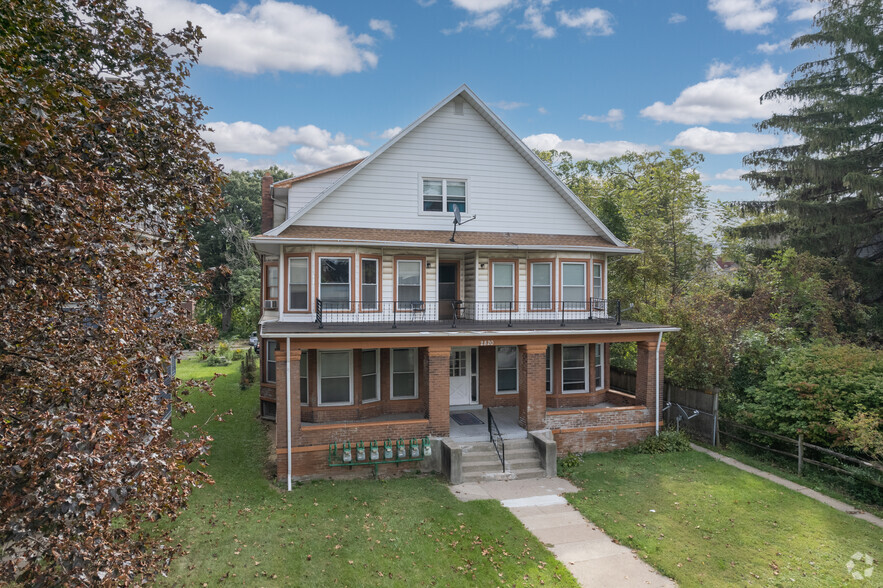 2820 Collingwood Blvd, Toledo, OH for sale - Primary Photo - Image 1 of 1