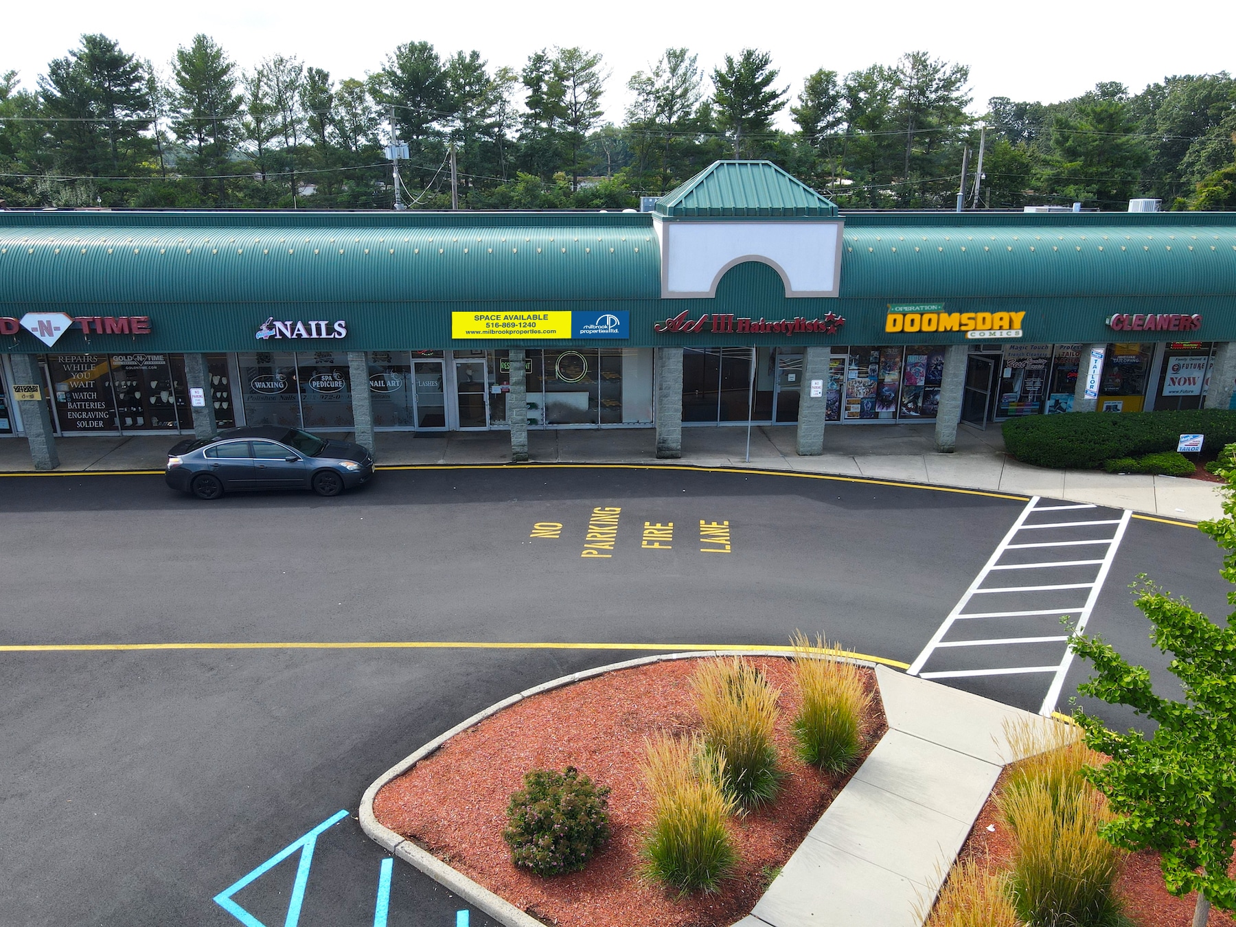 700 Tennent Rd, Manalapan Township, NJ for lease Interior Photo- Image 1 of 2