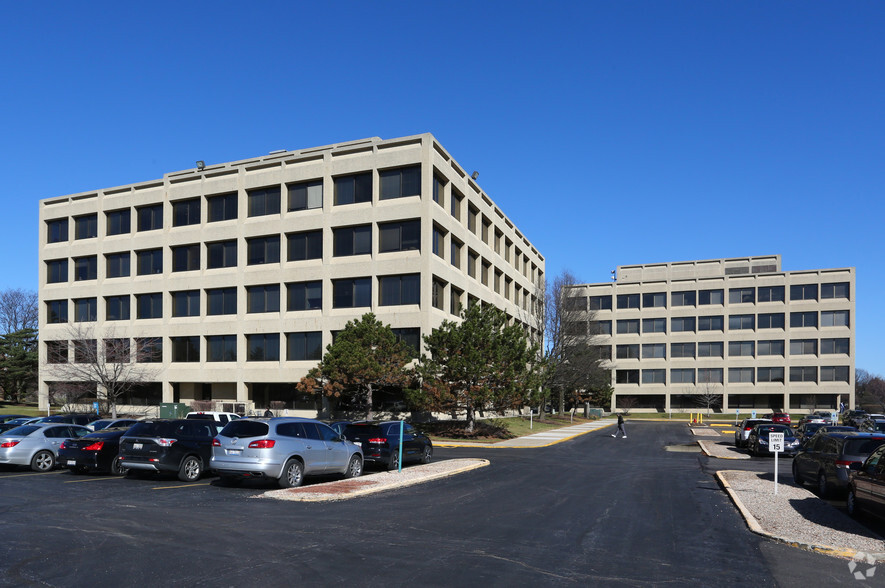 1821 Walden Office Sq, Schaumburg, IL à louer - Photo du b timent - Image 1 de 1