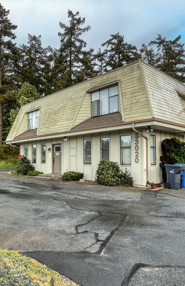 33020 WA-20, Oak Harbor, WA à vendre - Photo du bâtiment - Image 3 de 7