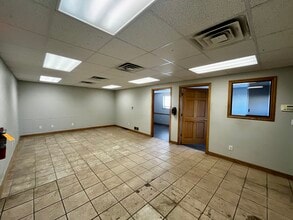 1750 Prospect Ct, Appleton, WI for lease Interior Photo- Image 1 of 3